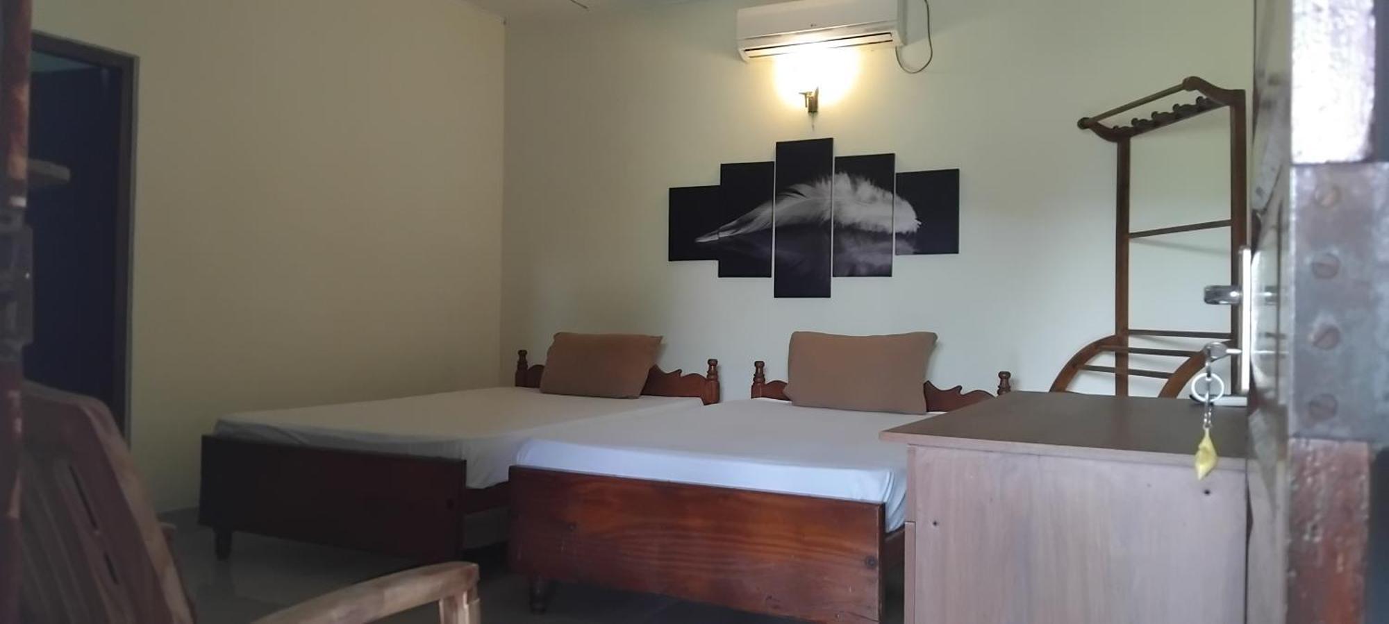 Hansika Guest Inn Buttala Zimmer foto